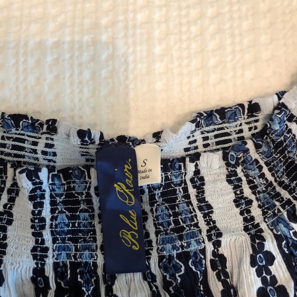 Beautiful romper! - Picture 2 of 2